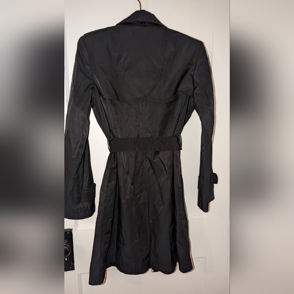 Raincoat - Picture 5 of 5